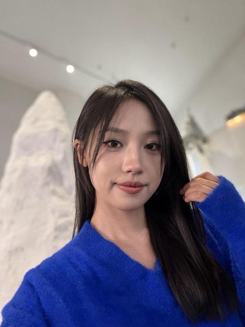 女秘书诱惑老板的相关介绍