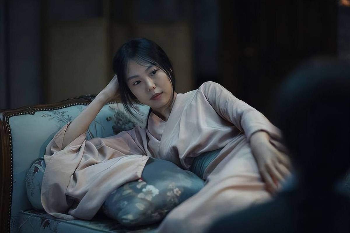 精品少妇av在线的相关介绍