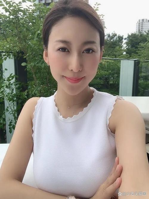 邻居少妇系列小说的相关介绍