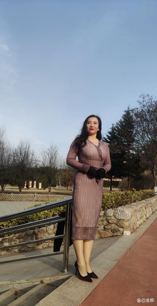欧美亚洲人妻在线观看的相关介绍
