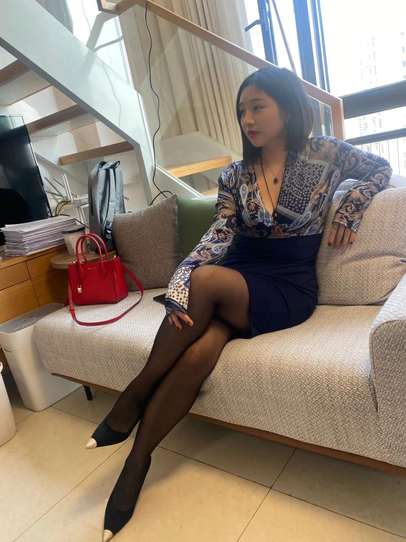 漂亮人妻啪啪的相关介绍