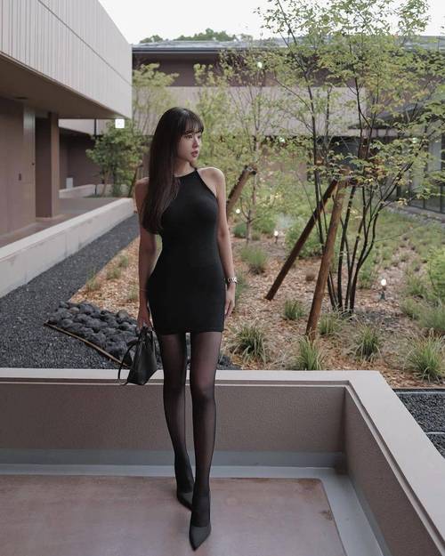亚洲熟女乱一区二区的相关介绍