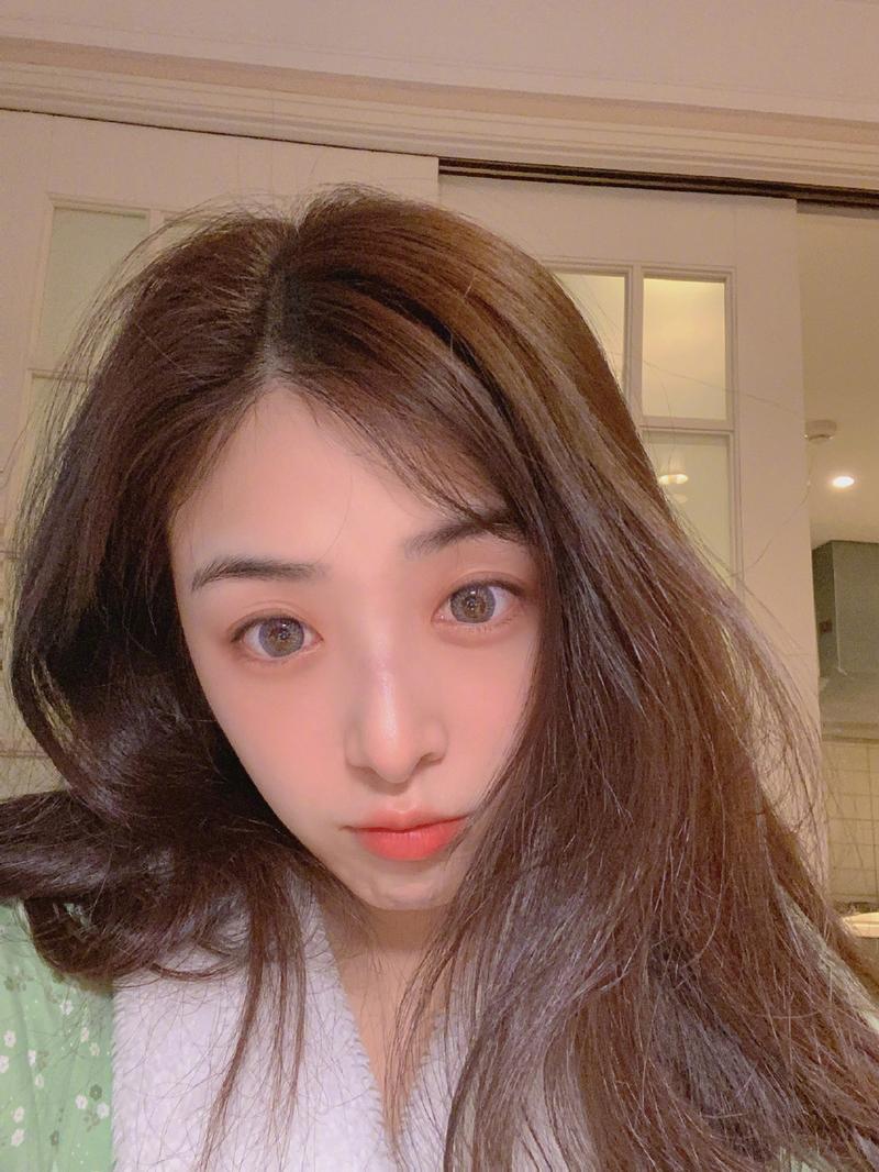 女性黄色分泌物吃什么药的相关介绍