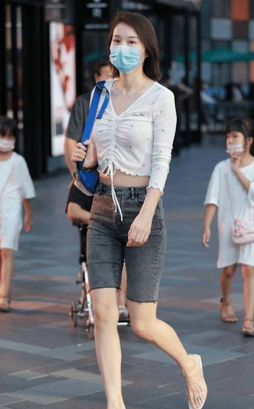 亚洲第一综合少妇的相关介绍