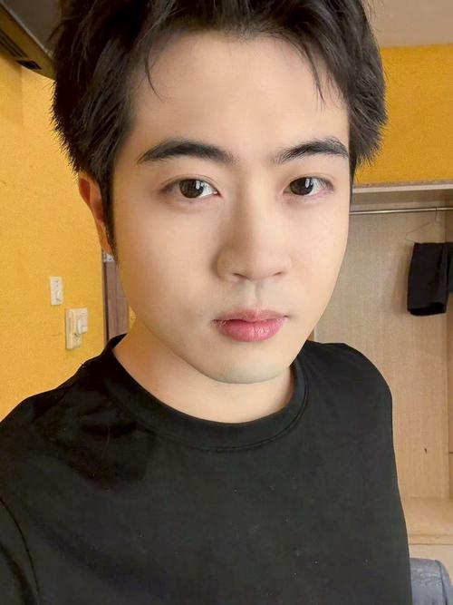 女人内裤出现黄色是什么原因的相关介绍