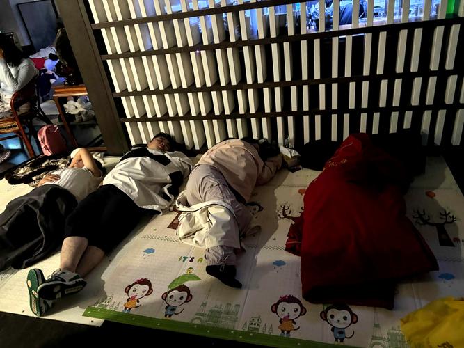 国产av黑丝少妇的相关介绍