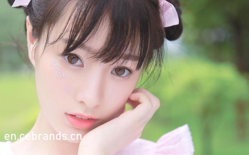 男女亲热动漫的相关介绍