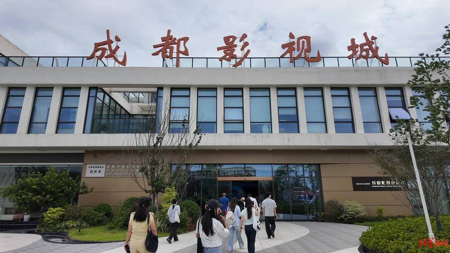 国产精品诱惑p的相关介绍