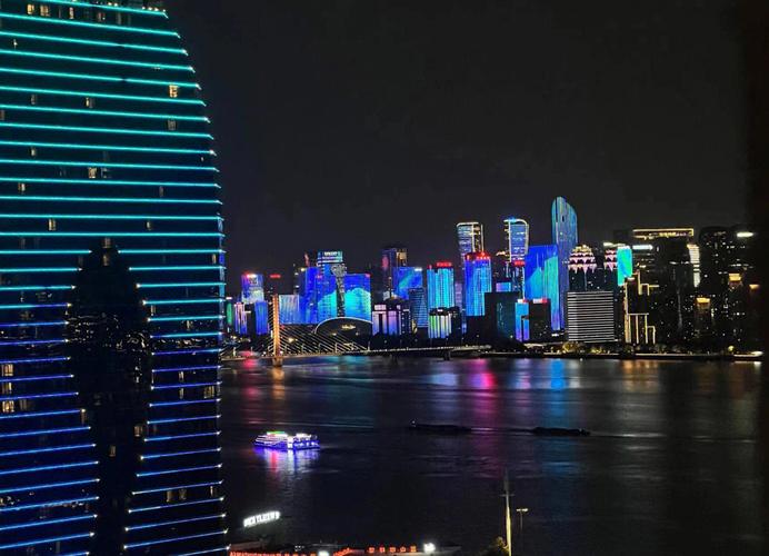 肉色欧美久久的相关介绍