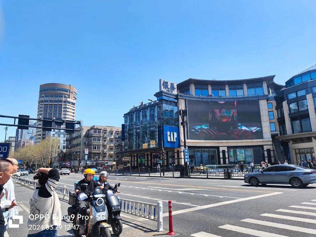 国产动漫美女又黄又骚的相关介绍