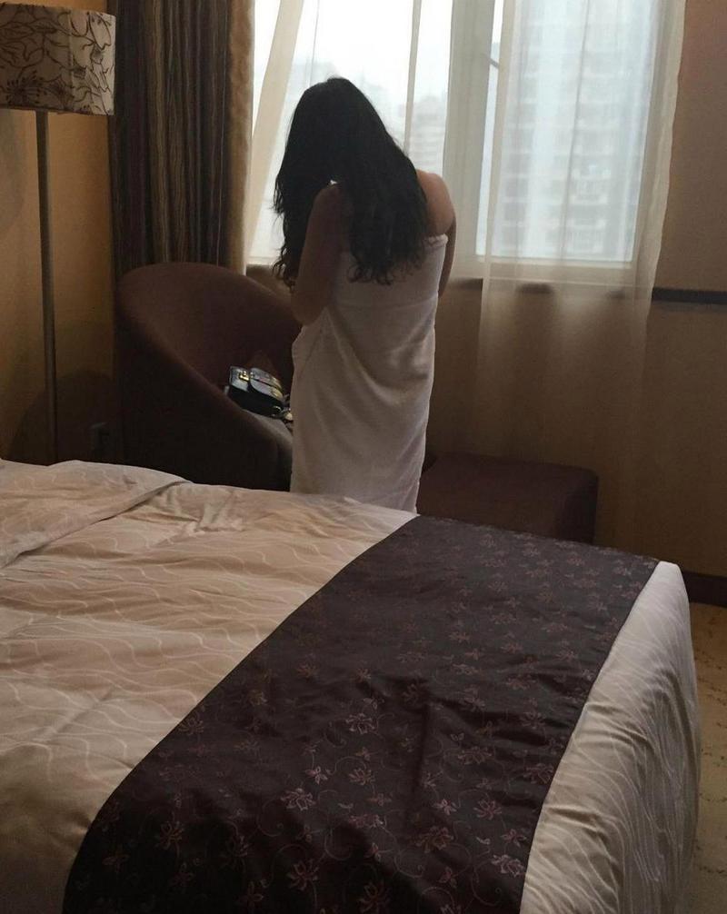 啪啪啪啪人妻的相关介绍
