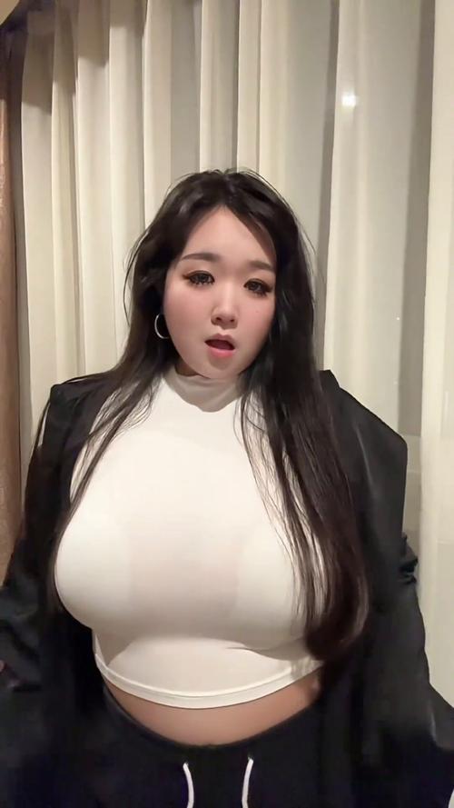 亚洲少妇啪啪的相关介绍